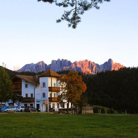 Hotel Landgasthof Laerchenwald Collepietra  Exteriör bild