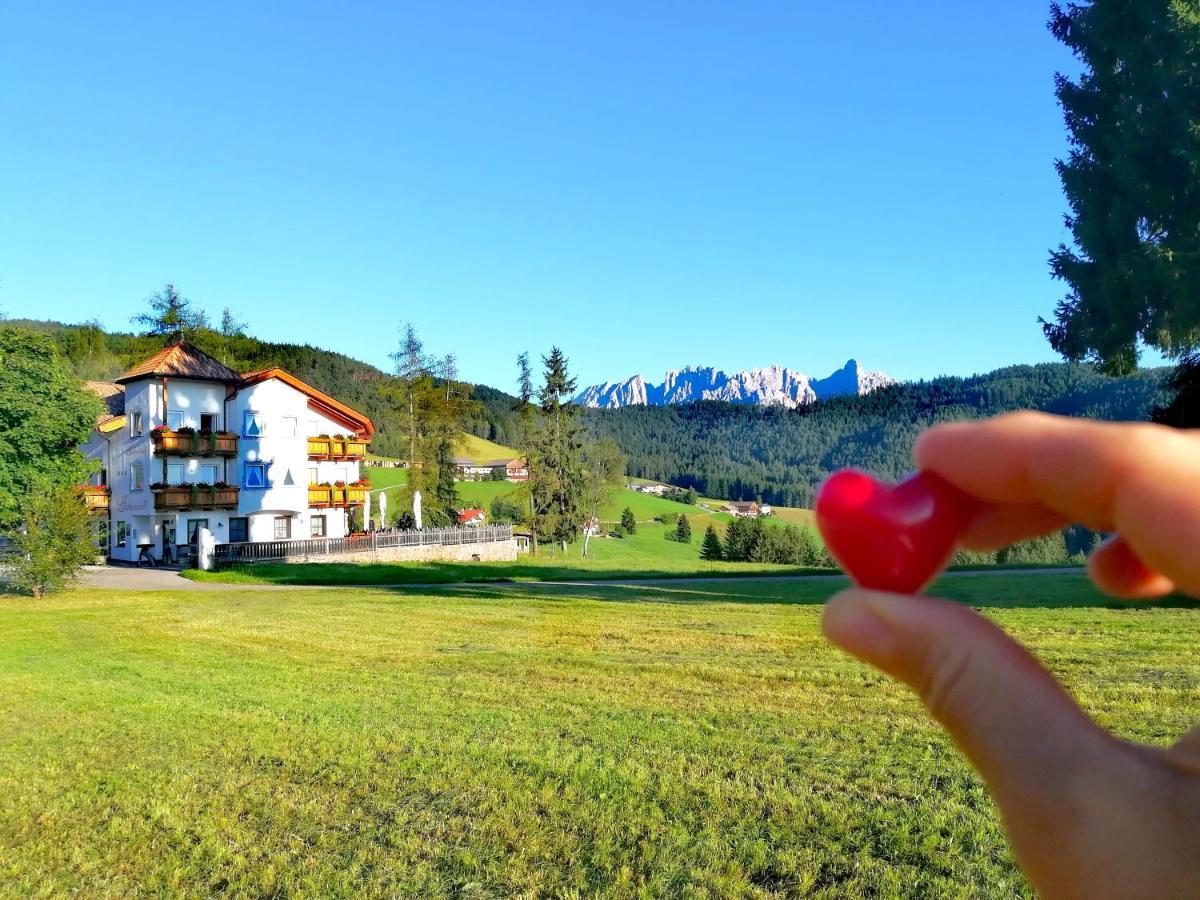Hotel Landgasthof Laerchenwald Collepietra  Exteriör bild